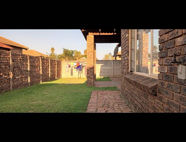 3 BEDROOM SECTIONAL TITLE SOLD IN ANDEON